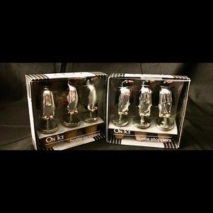Boston Warehouse On Ice Bottle Stopper - 2 packs